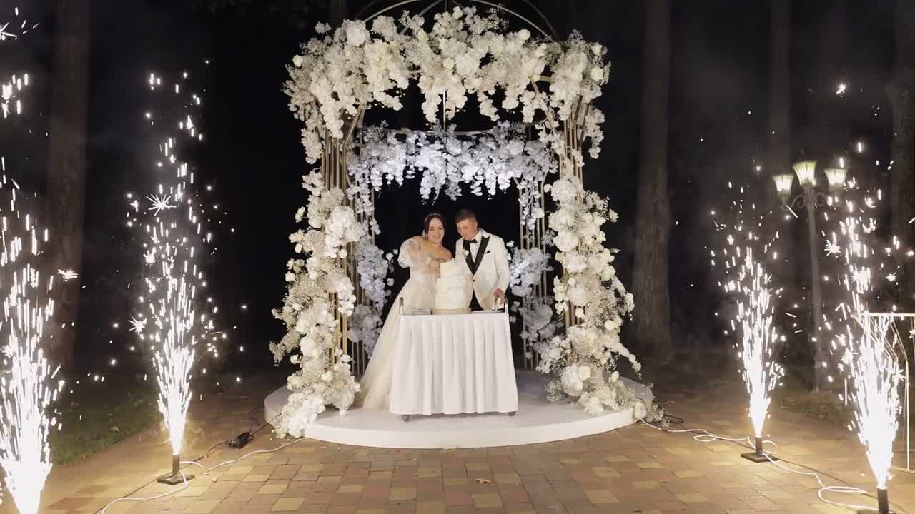 Inside the SOVA showreel
